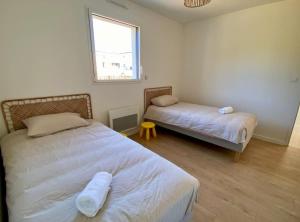 Maisons de vacances Villa 6 people, Spa and Sea View : photos des chambres