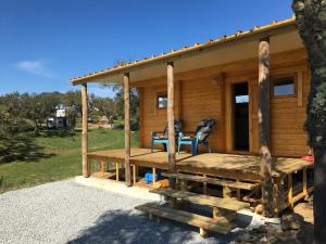 Woody caravan op de camping