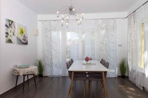 Holiday home in Balatonbereny 42284