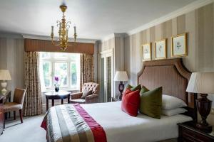 Deluxe Double Room room in Audleys Wood Hotel Basingstoke