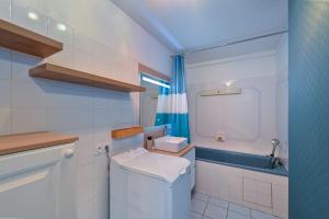 Appartements L-Hermione - Wifi - Balcon - 400m mer : photos des chambres