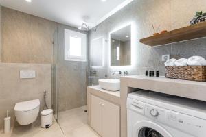 Vaso apartment in town with parking