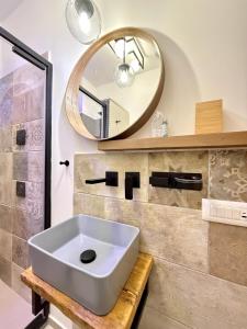 NEM Tiny House by Pleiades Home