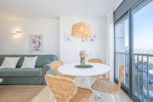 Milenial Immo Panoramic views Empuriabrava with pool