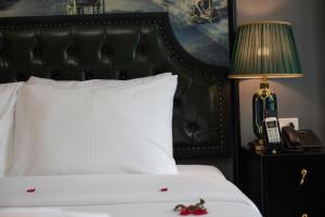 Hanoi View Hotel & Travel