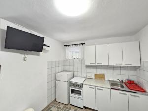 MILAN NV 2 - Apartment for 2-3 persons with terrace and parking