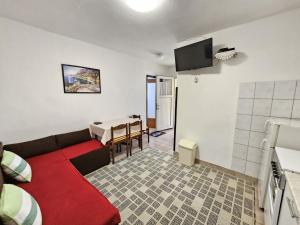 MILAN NV 2 - Apartment for 2-3 persons with terrace and parking