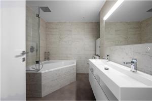 Stylish 3-Room Flat City Views