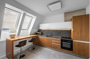 Stylish 3-Room Flat City Views