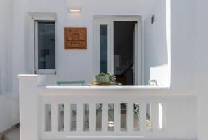 Thanos Place Mykonos Town by DiVal Properties
