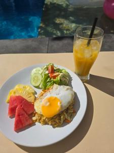 Gili Sal EE