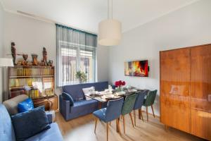 2 Bed Flat - Sleeps 8 - Parking - Wifi