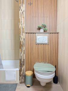 VH25 Victor Apartment