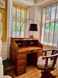 Ladies Walk - Stunning Riverfront Home