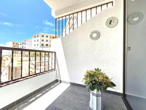 Adas Nirvana, Heart of Los Cristianos