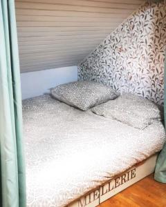 Maisons de vacances LA MIELLERIE MAISON ENTIERE 10 pers ISSOR : photos des chambres