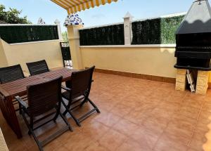 Adosado nuevo con piscina Gran Alacant