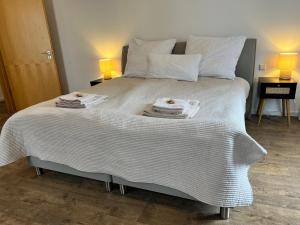 ROSIS HOME Geräumige Citywohnung im Herzen Schorndorfs - Ideal für Gruppen und Familen