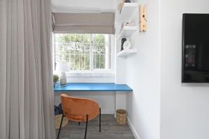 Stylish and Central 2 Bedroom Apartment in Cape Town