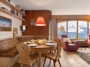 Apartment La Toura by Interhome