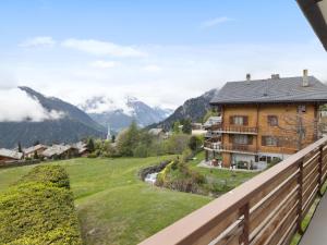 Apartment La Toura by Interhome