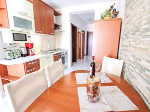 Apartment Villa Andjelka-1 by Interhome