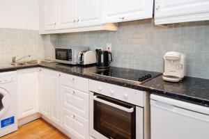 2 Bedroom Apartment near historical Christchurch