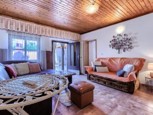 Holiday Home Pinezici-1 by Interhome