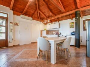 Holiday Home Dundo House by Interhome