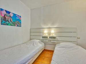 Maisons de vacances Holiday Home Eden Parc by Interhome : photos des chambres