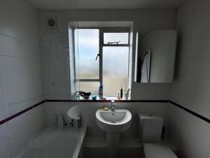 Chic 1BD Loft-Style Flat Heart of North London