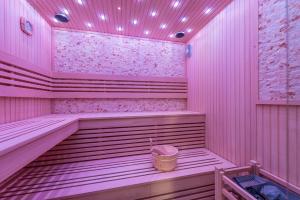 Beachfront villa Promenada