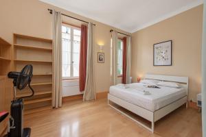 Grand appartement dans la vieille ville
