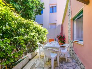 Holiday Home Harbour by Interhome