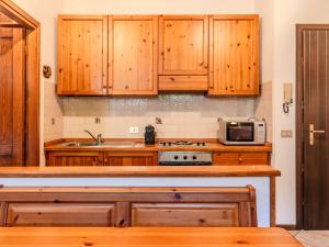 Apartment Deliziosa Mansarda by Interhome