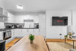 Londwell Modern Hyde Park Mews House