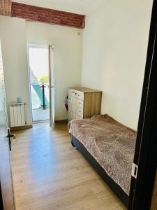 2-Bedroom Flat with Panoramic Views of Mtatsminda