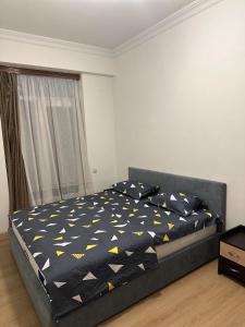 2-Bedroom Flat with Panoramic Views of Mtatsminda