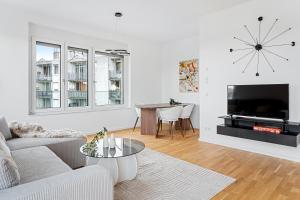 EXQUIS Design 2BR Apartment HANSEN I Balcony I Mercedes & US Army I Parking I Stuttgart
