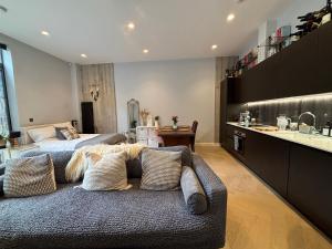 Stylish Studio in Hackney with Private Terrace