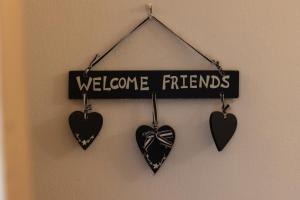 Bright 1 Bedroom Apartment Near City Centre