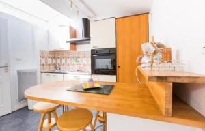 Appartements F3 calme, spacieux et central : photos des chambres