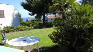 Villa Ciclamino by the sea in Cefalù