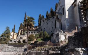 Al Teatro Home Apartment