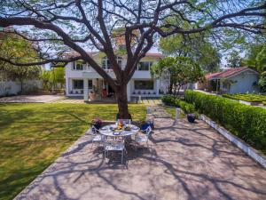 Helens Garden , Bhopal