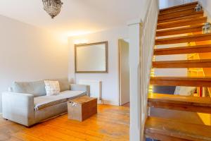 Cosy 2BD Home-Away-from-Home Hackney