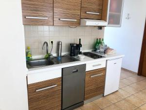 Myrtle Two Bedroom Apartment