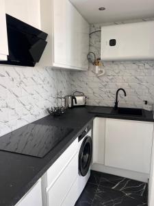 Appartements Studio 2 Personnes Saint Laurent du Var Montaleigne : photos des chambres