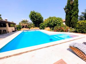 Appartements Le Gite d'Entressen studio Piscine Jeux & Petanque Istres Miramas : photos des chambres