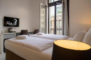 Deluxe Double or Twin Room with Balcony room in Hotel Mika Downtown